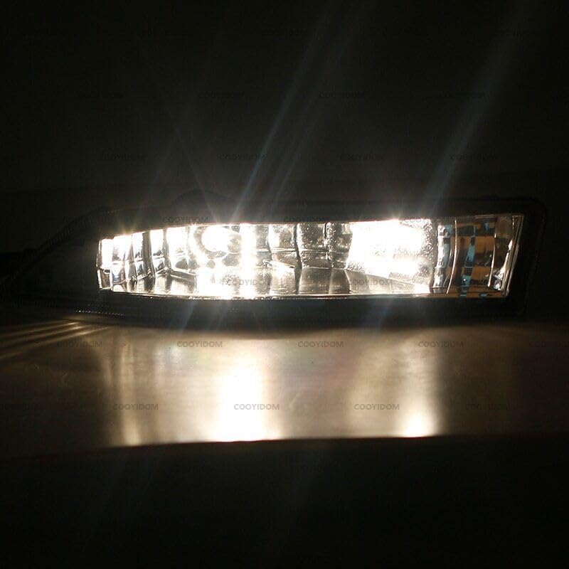 ya 2 8.15 Right front bumper fog light for Toyota for COROLLA Kombi Limo E12 2001-2004