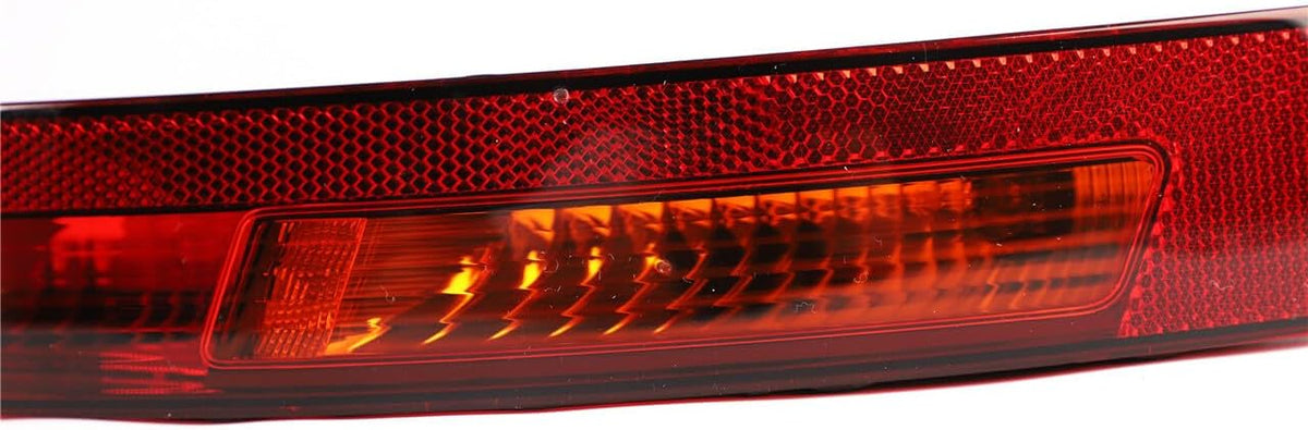 ya 10 9.16 zhengce Left Side Rear Taillight Taillamp Fit for Audi Q3 2016-2017 8U0 945 095 B