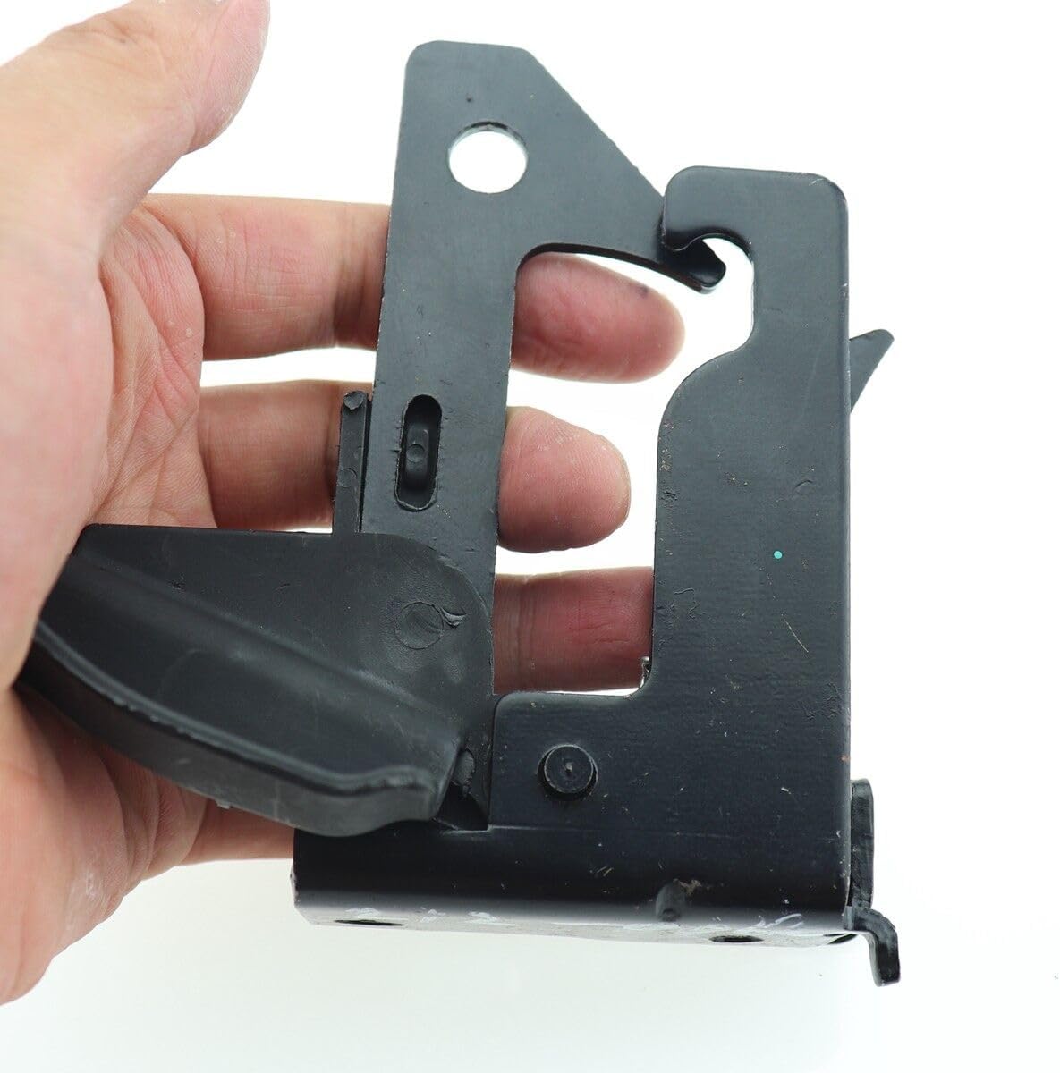 ya 2 8.15 Suitable for Mercedes-Benz E350 2010-2014 Range Hood Safety Hook Lock 2128800064