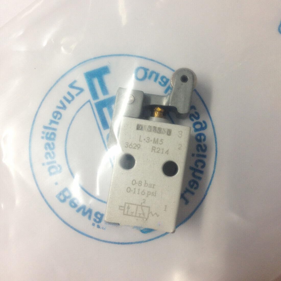 ya 16 10.20 baidi 1 PCS New in Box for Roller Lever Valve R-3-M5 3629#W7-
