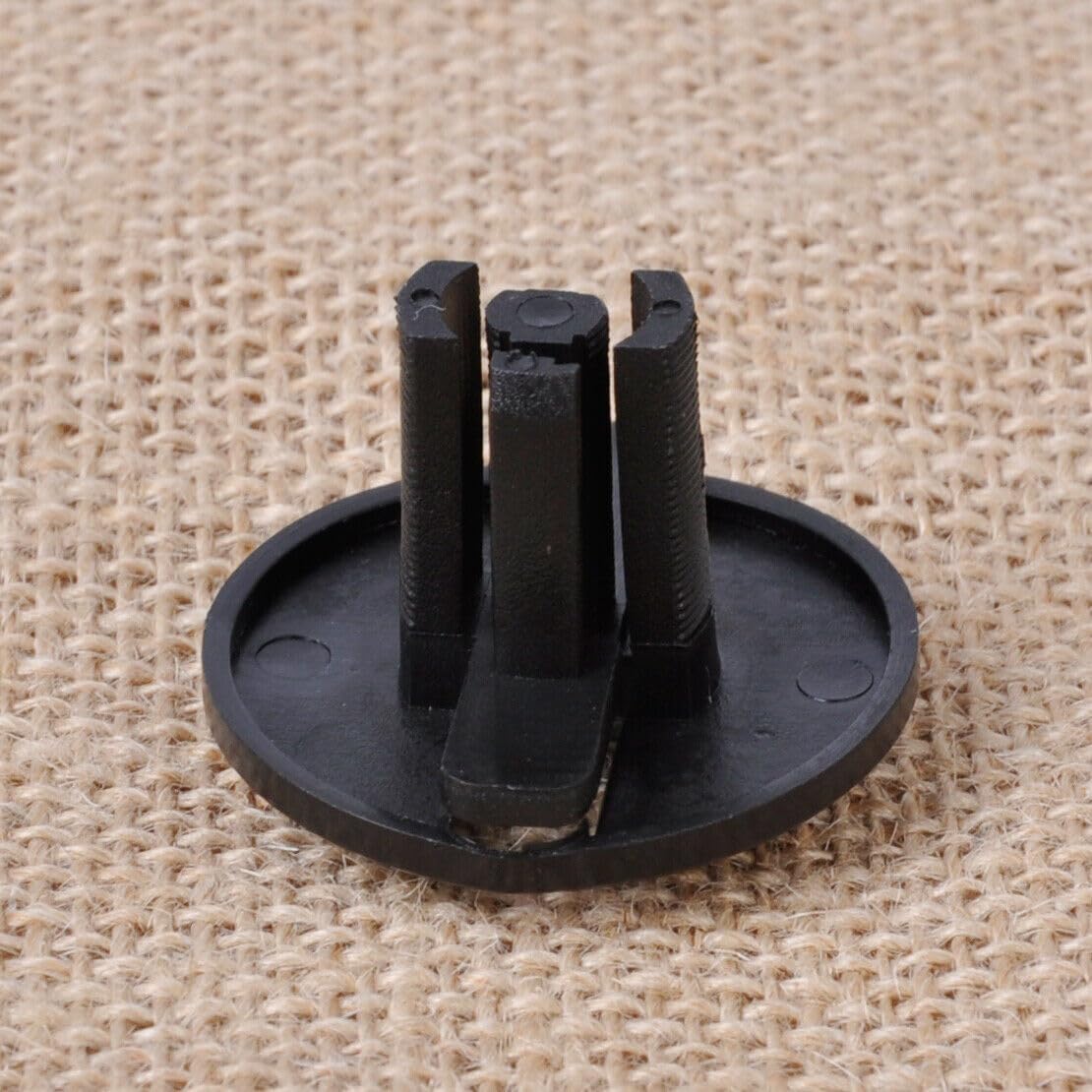 ya 4 8.10 Spare 20x headlight fasteners for Mercedes-Benz W124 300CE 1248210520