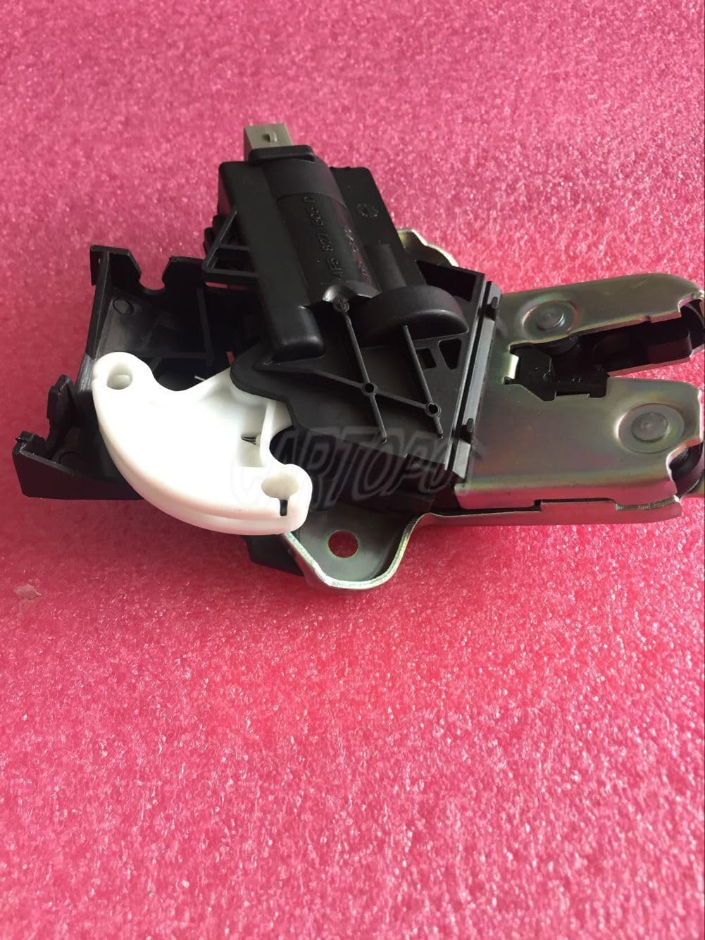 ya 5 8.10 Trunk Latch 4F5827505D for Audi A4 A5 A6 A8 Exeo for VW CC Eos for Jetta for Passat