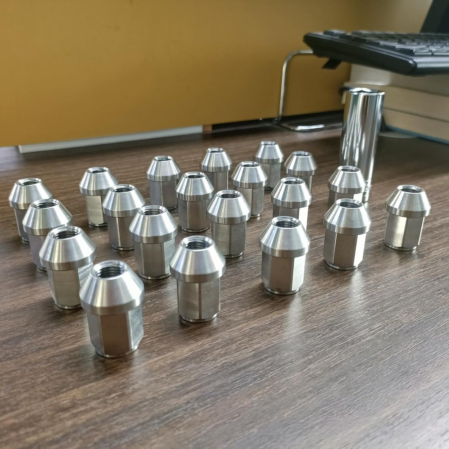 ya 5 8.10 20Pcs M12x1.25 Lug Nuts Wheel Nuts Lug Nuts 19mm Hex 35mm Tall Stainless Steel