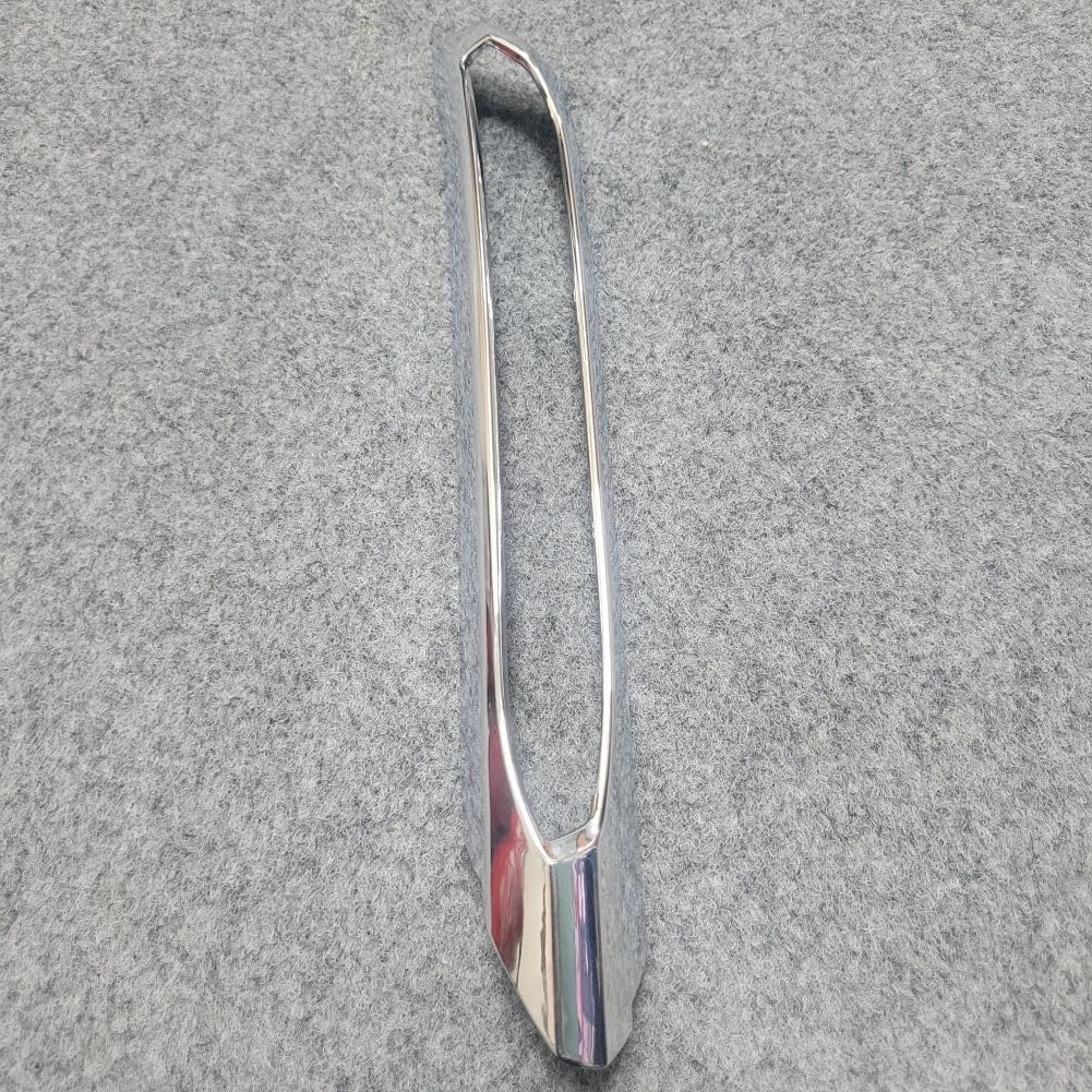 ya 4 8.8.2 Daytime running light decoration for Mercedes-Benz E-class w207