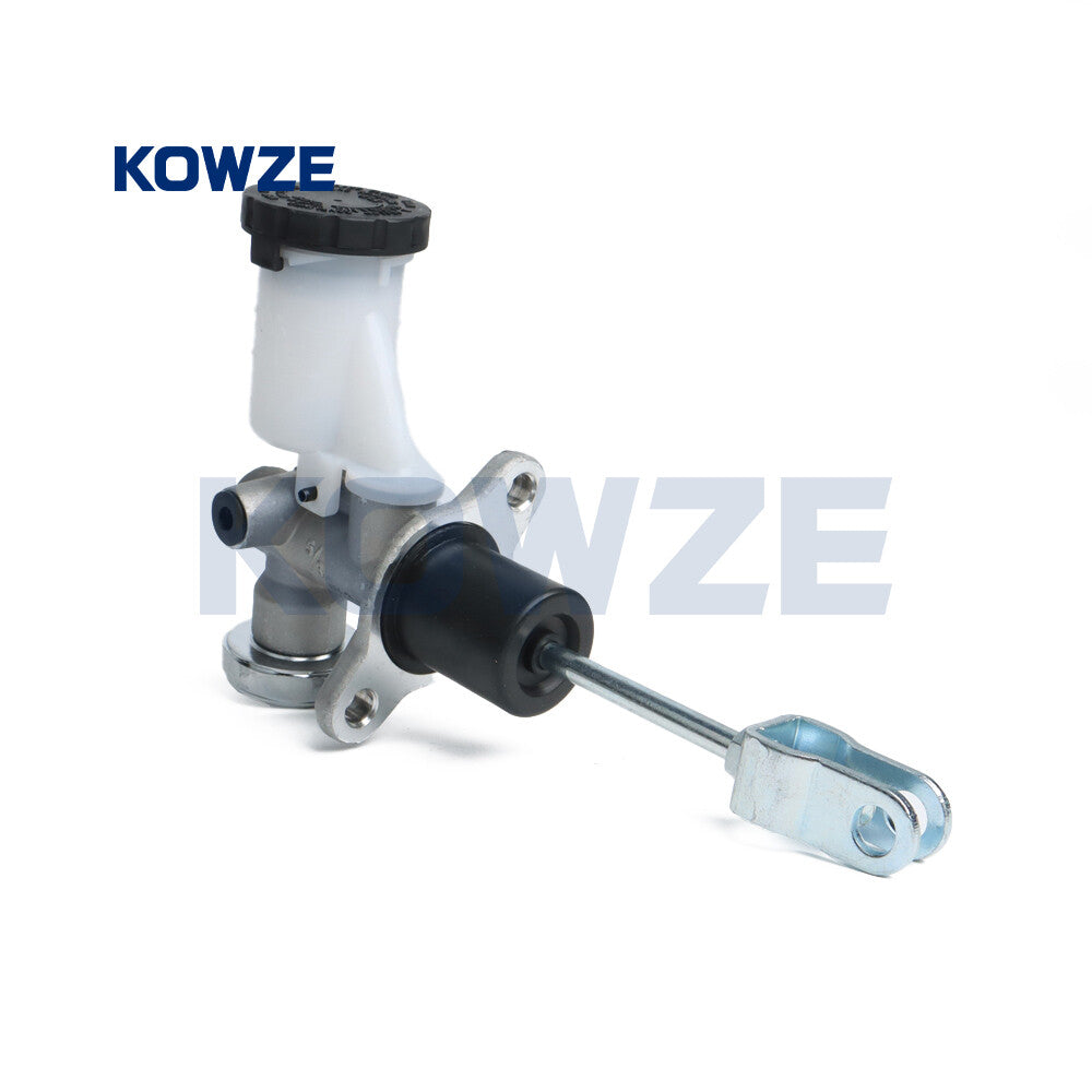 ya 5 8.7 Clutch Master Cylinder Assy for Nissan Navara D21 D22 King Cab Truck 2000-2012