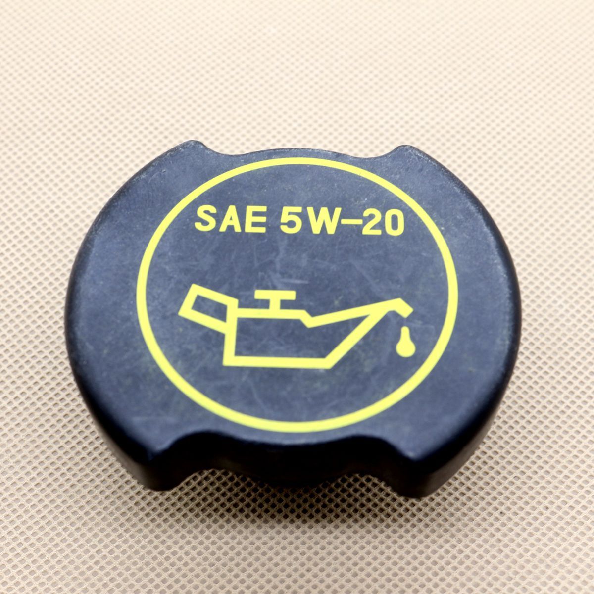ya 12 5.21 Engine oil filler cap for Ford E-150 E-250 E-350 F-150 F-250 F-350 F-450 F53 F59