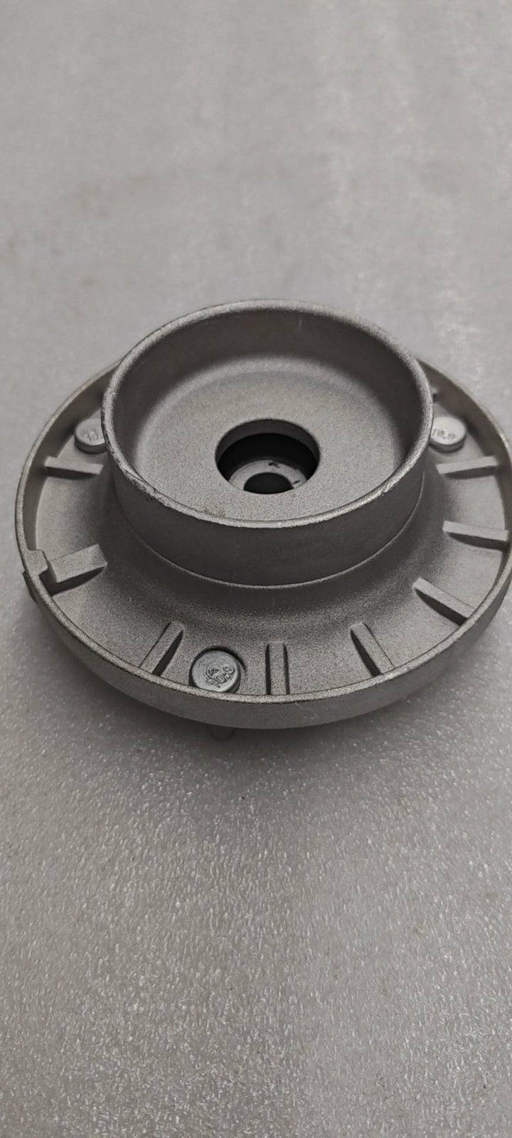 ya 1 7.4 Suspension Strut Mount Rear for BMW 33506775735
