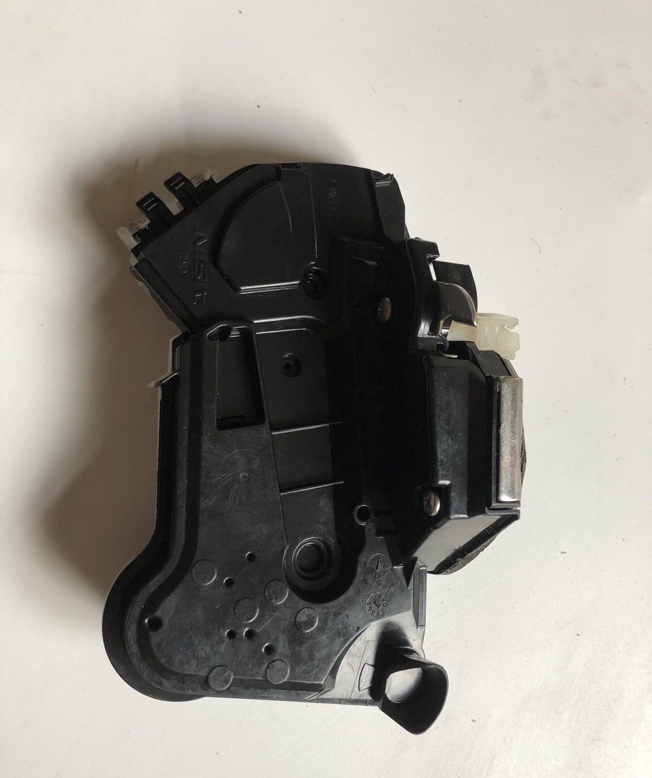 ya 11 6.6 OE Right Front Door Lock Actuator for Toyota for Corolla for Camry Highlander