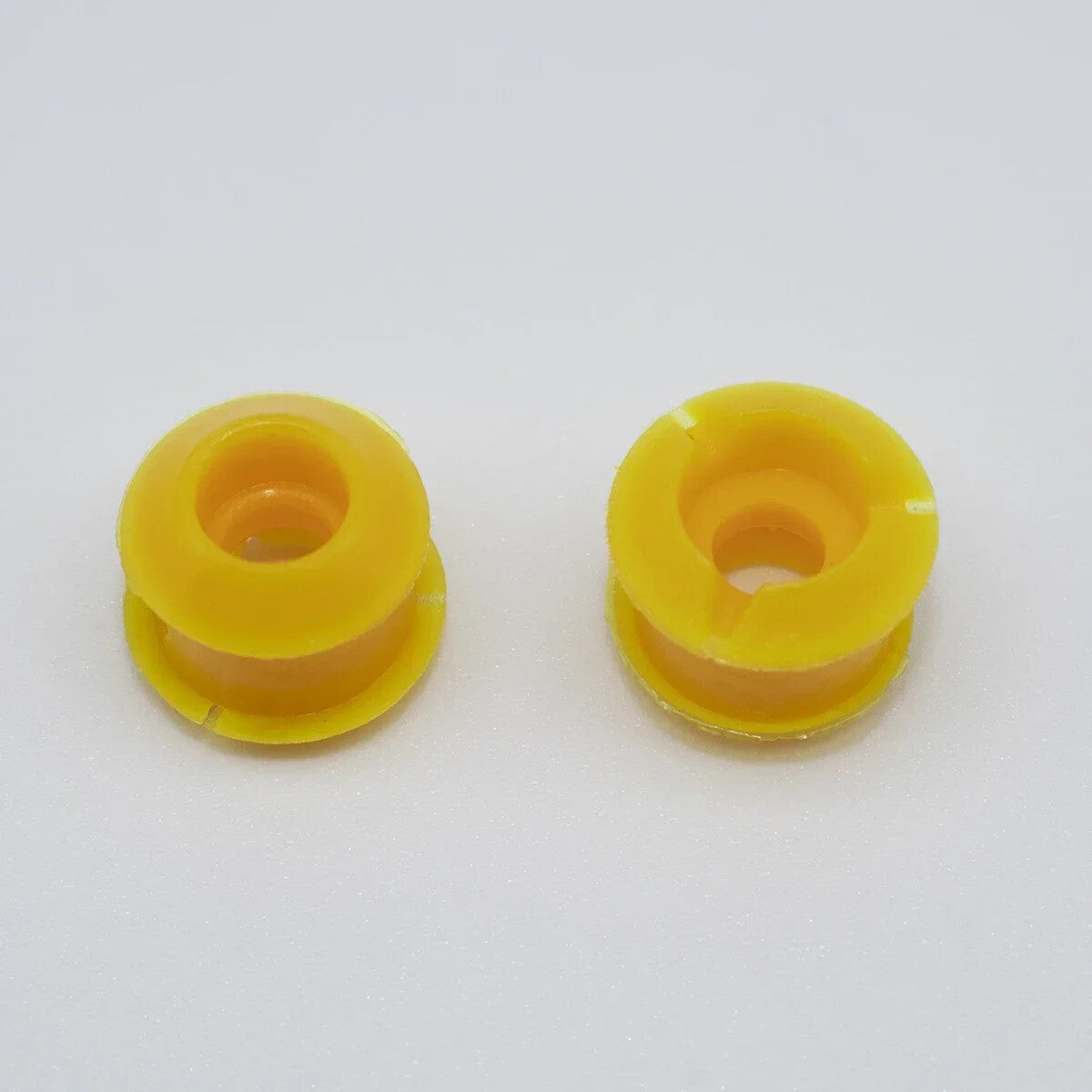 ya 1 8.5.4 2Pcs for Holden Captiva CG Automatic Transmission Shift Cable Bushing 2006 -2015