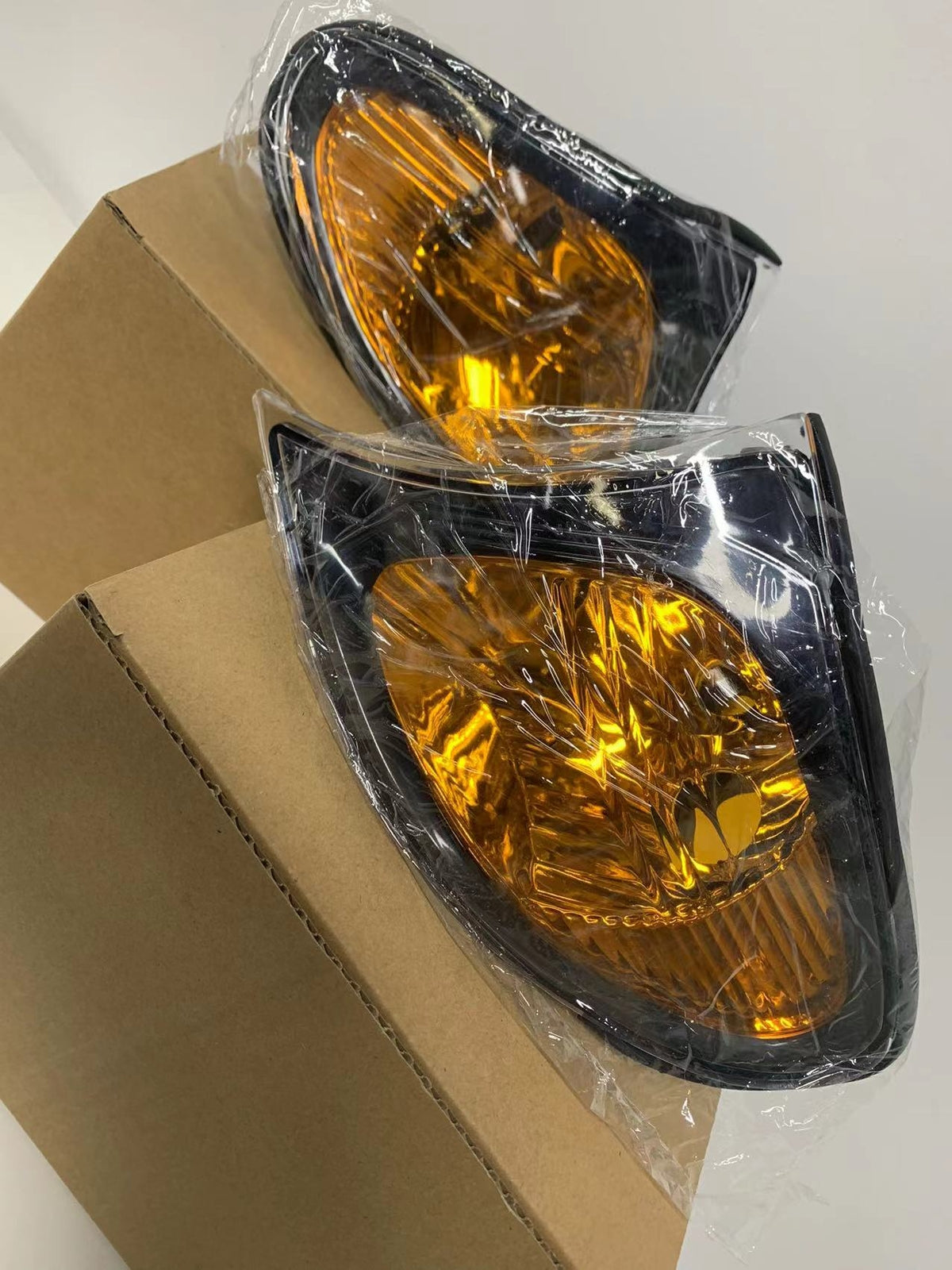 ya 4 6.17.2 A Pair Yellow Corner Light Turn Signal Lamp for BMW 02-05 E46 4D/5D Sedan 325i