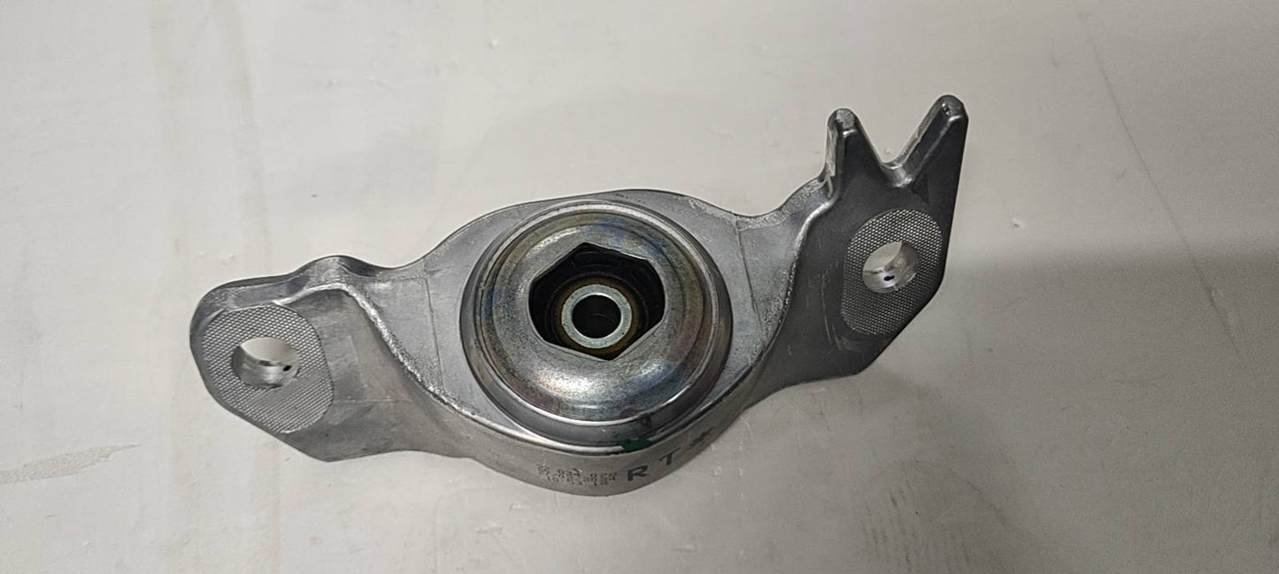 ya 2 7.16 Rear Right Suspension Strut Support Mount for Chevrolet 22834078