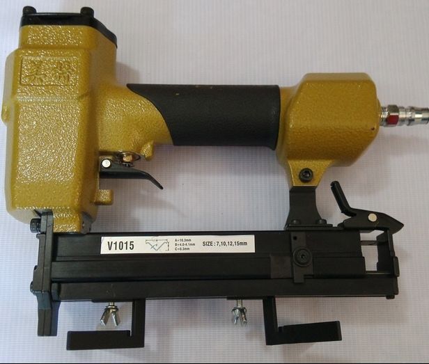 Brand New Pneumatic Picture Frame Joiner V-Nailer Joining Gun Pneumatic Gun