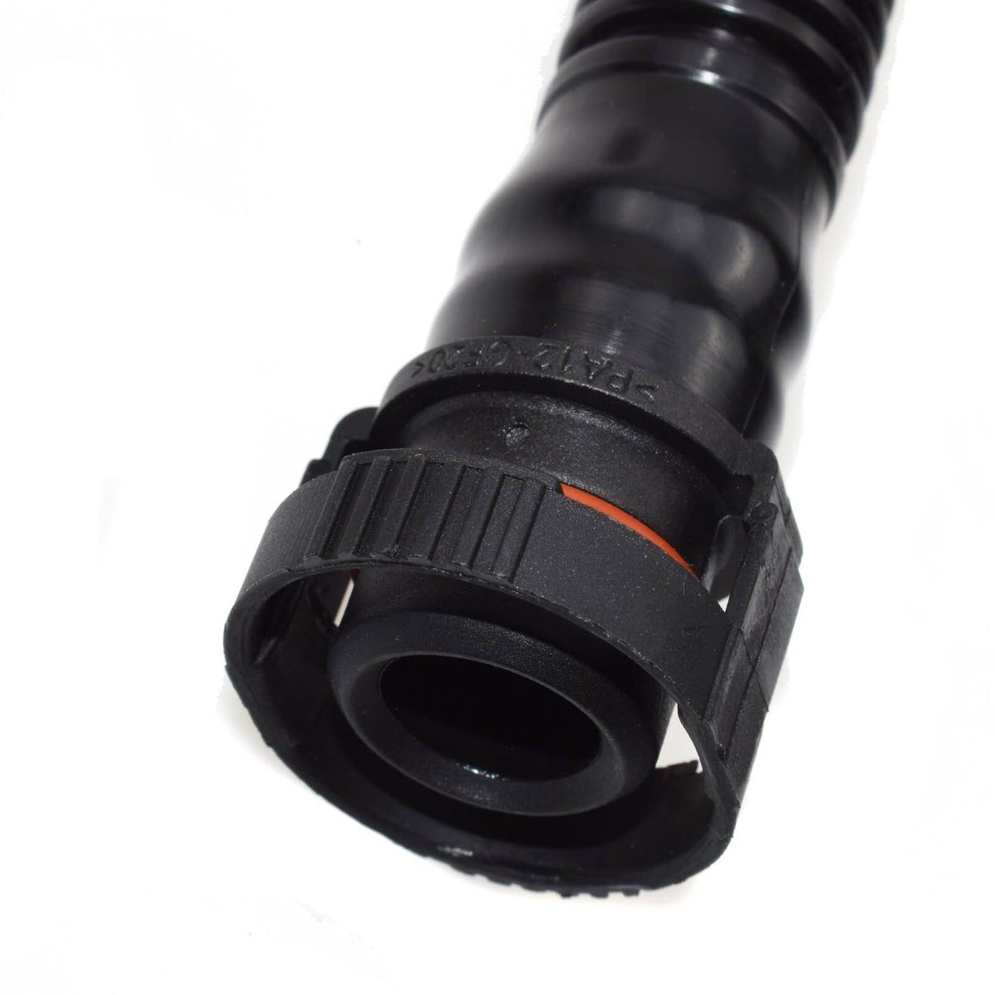 ya 1 8.5.3 11617522933 Crankcase breathing hose for E60 E90 Z4 530i 525i 325i 323i 525xi