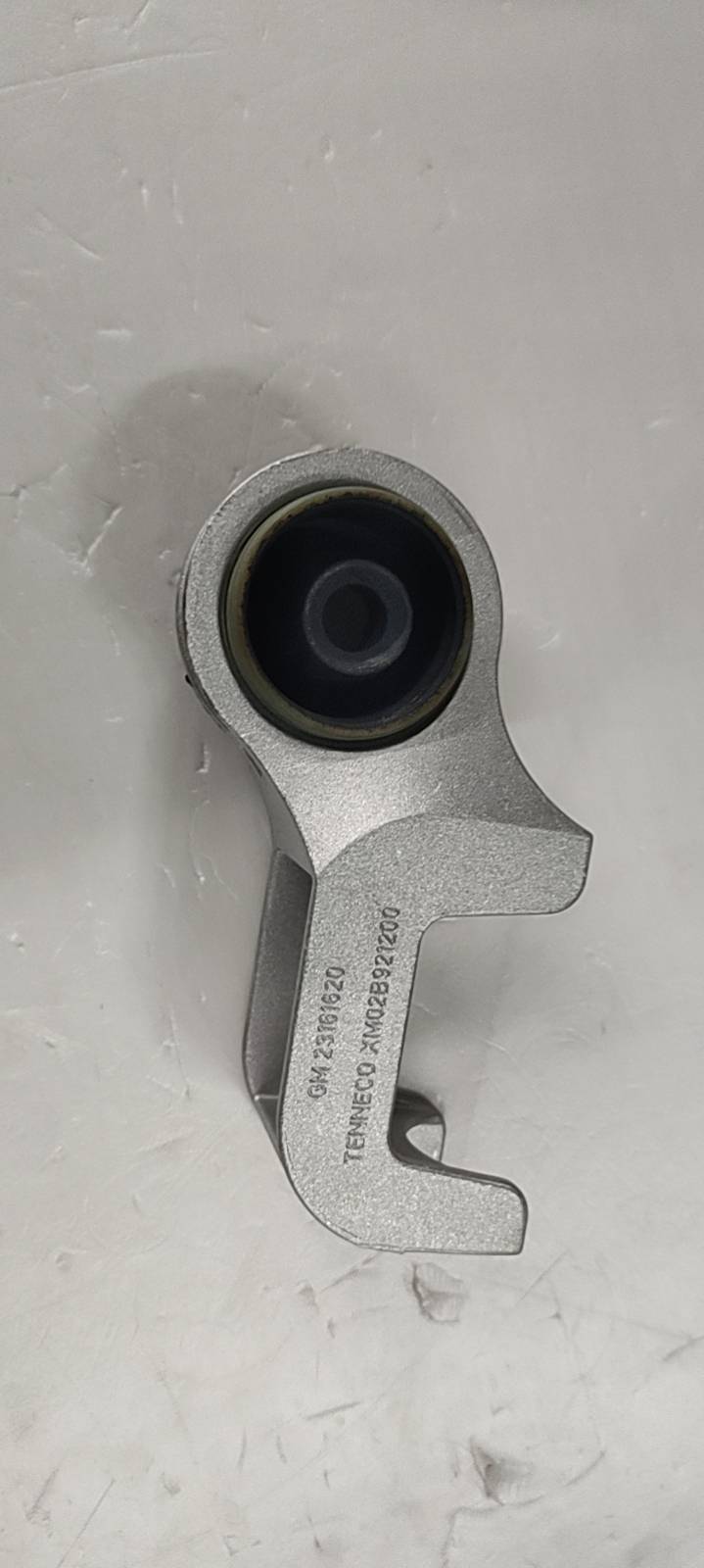 ya 1 6.30 Intermediate Hanger for Cadillac 23161620