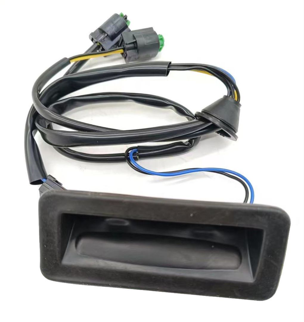 ya 1 8.5.1 The trunk tailgate release handle switch is suitable for LR020997 for Land Rover Freelander 2