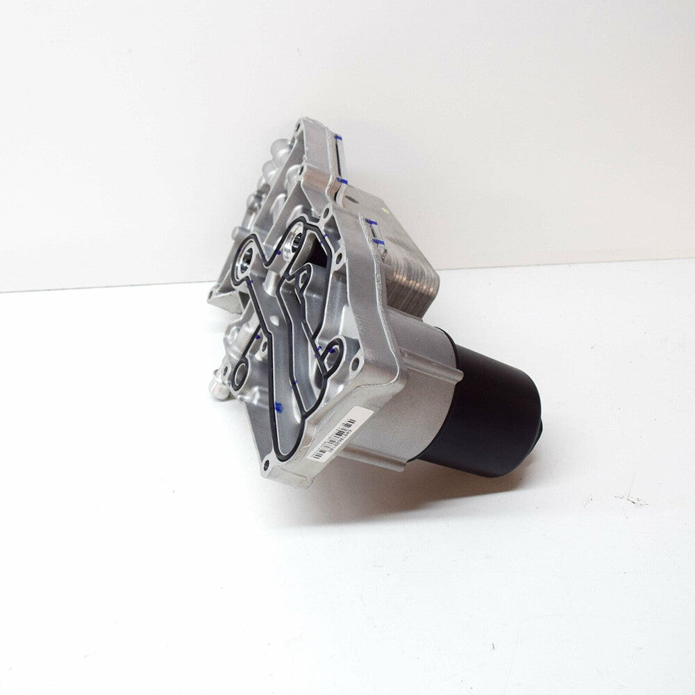 ya 5 8.7 Oil cooler for Range for Rover 02-14 for Range for Rover Sport 4.4L V8 Diesel LR022895