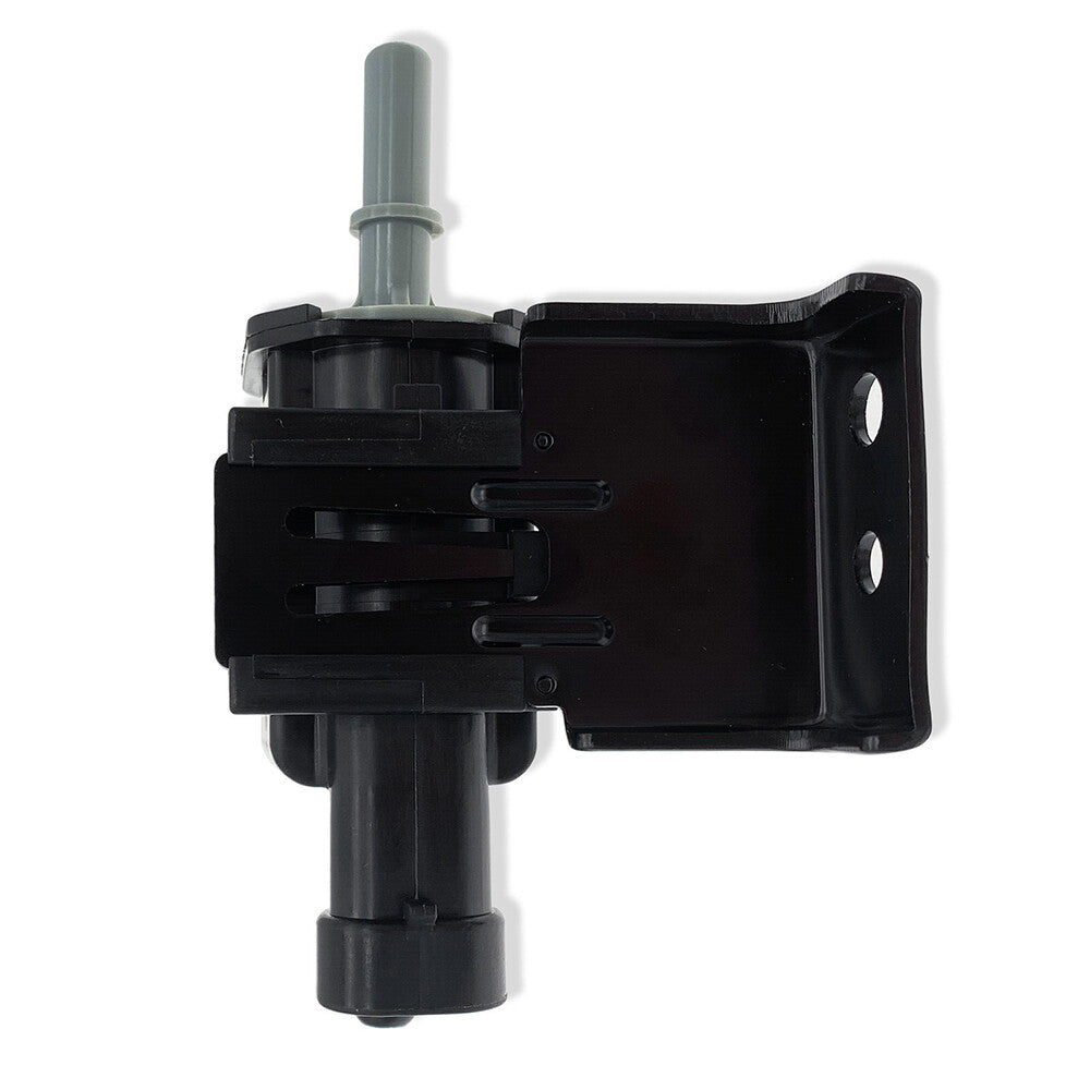 ya 4 6.17.2 Fuel Tank Vent Valve With Pipe for BMW E90 E91 E92 128i 328i 528i X5 13907618643
