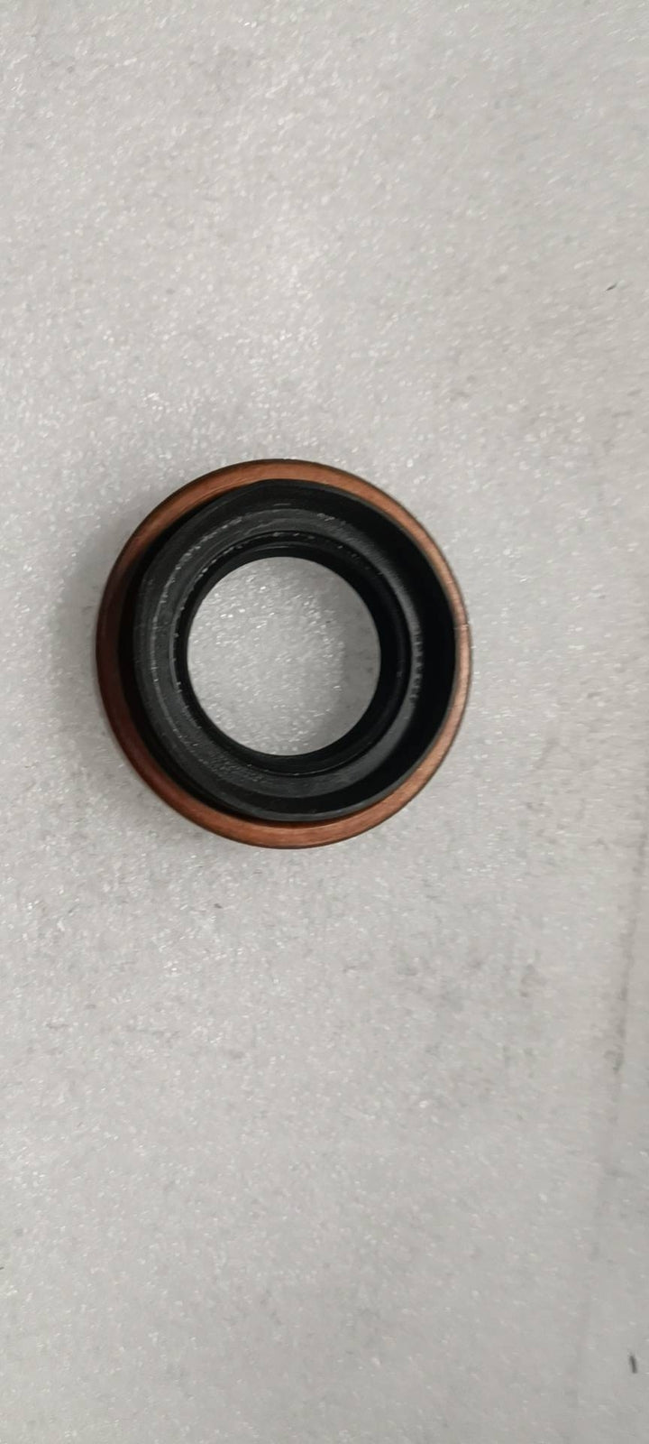 ya 5 8.7 90311-35032 for Toyota Hilux LN167 LN172 Series Diff Seal Side Gear Shaft