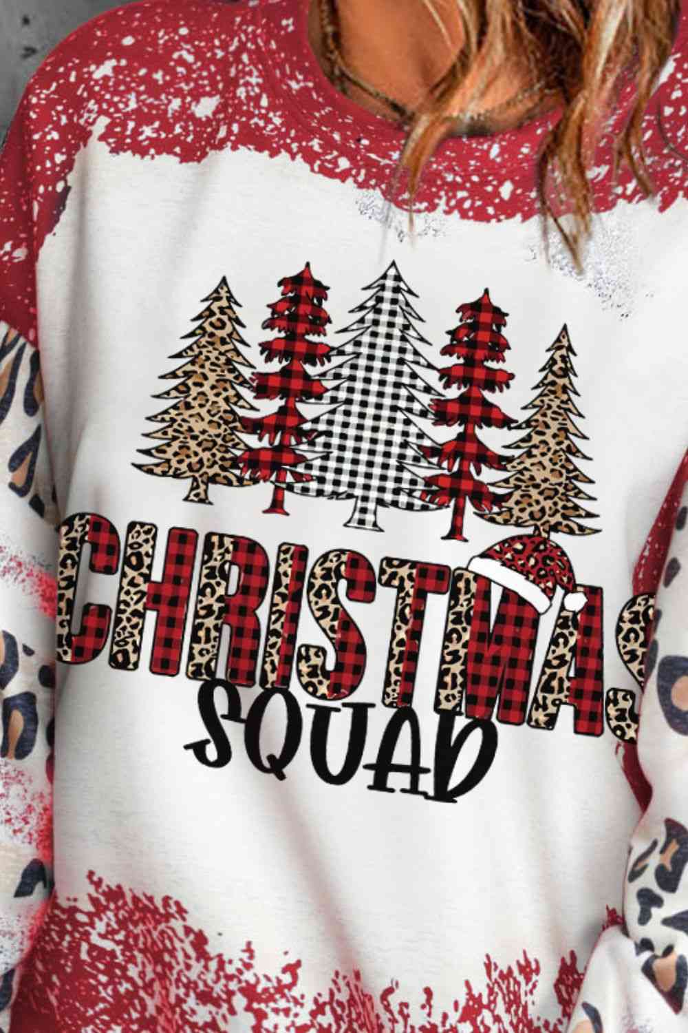 Christmas Tree Graphic Sweatshirt - Create the impossible