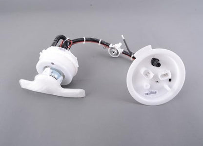 ya 4 8.10 1 piece Fuel Pump Assembly for BMW F10 F12 550iGT 550i 650i 16117260636
