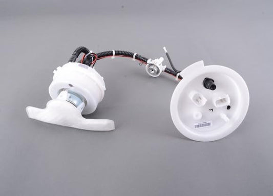 ya 4 8.10 1 piece Fuel Pump Assembly for BMW F10 F12 550iGT 550i 650i 16117260636