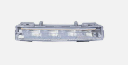 ya 4 8.10 3-piece set of right front grill daytime running light protective cover suitable for Mercedes-Benz X204 GLK350 13-15