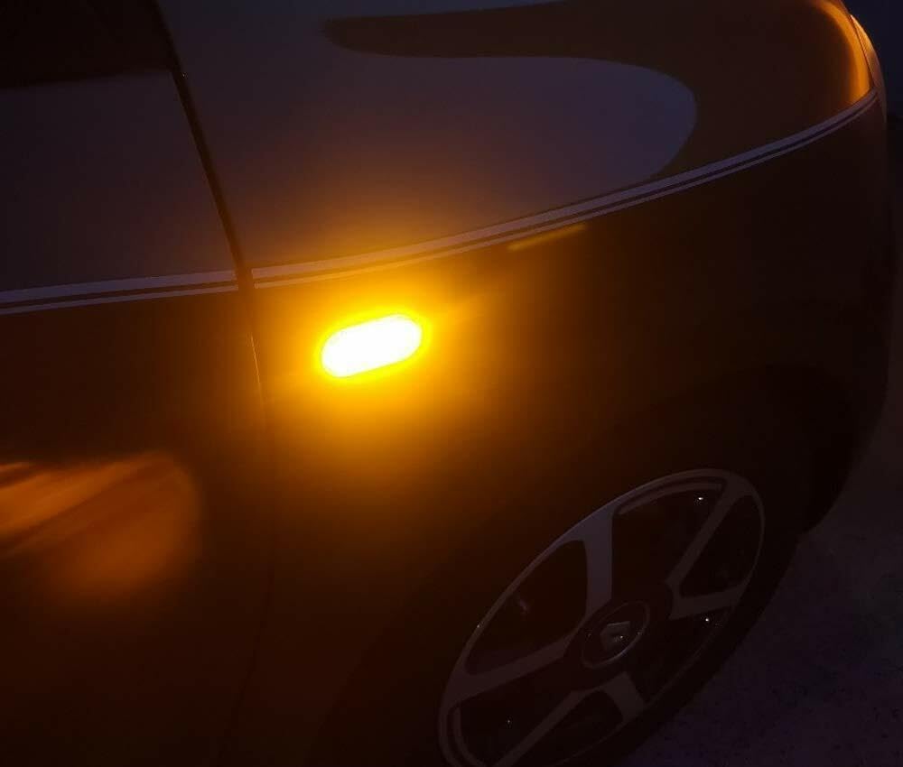 ya 4 8.10 Suitable for the 2007-2015 intelligent Fortwo W451 transparent lens amber full LED front marker light