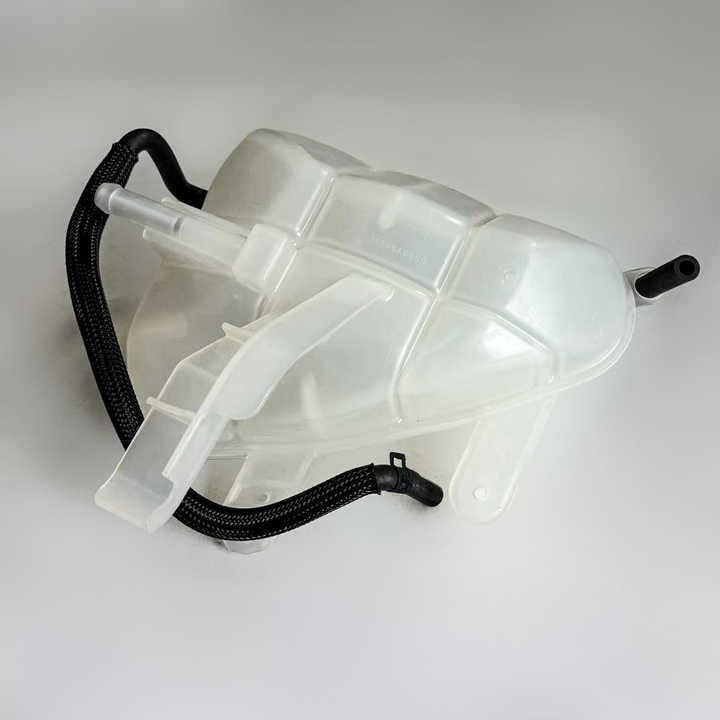 ya 10 9.16 baidi Coolant reservoir for Jeep for Grand Cherokee 2014-2015