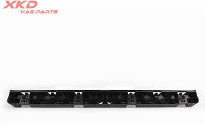 ya 13 9.15 zhengce Rear bumper guide rail accessory strip suitable for VW for Golf MK8 5H68078