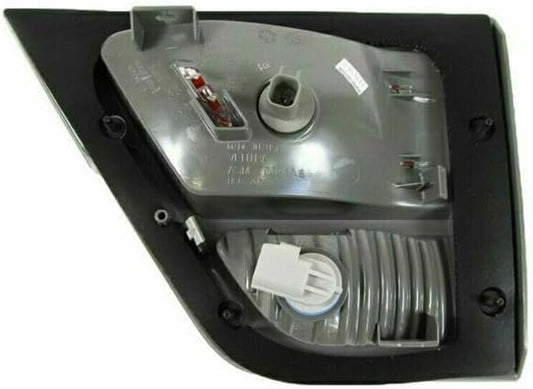 ya 2 8.15 Right rear inner taillight rear brake suitable for Jeep Grand Cherokee 2011, 2012, 2013