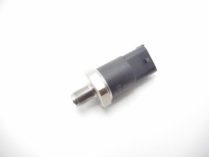 ya 2 8.15 Fuel Rail Pressure Sensor 0281002405 is Suitable for IVECO Daily MK3 for Renault 