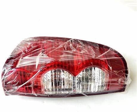 ya 2 8.15 Right O S rear taillight suitable for Great Wall Steed V200 V240 2012-2015