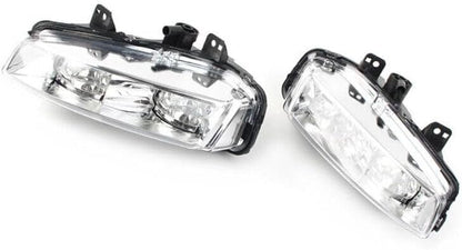 ya 2 8.15 A pair of front bumper fog lights suitable for Range Rover Evoque 2011-2015