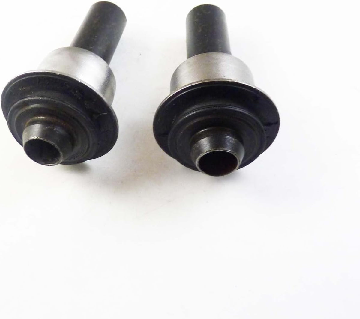 ya 4 8.14 54467-BR00A 2pcs Engine Cradle Subf for Ram e Crossmember Rearbody Bushing for Nissan