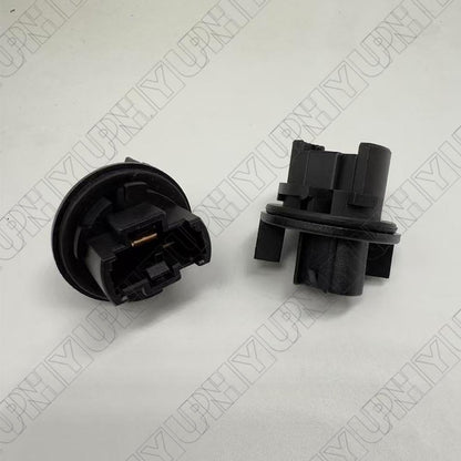 ya 4 8.14 2¡Á 26243-9B907 Bulb Socket for Nissan Frontier 02-04 Maxima 05-07 Quest 2005-09