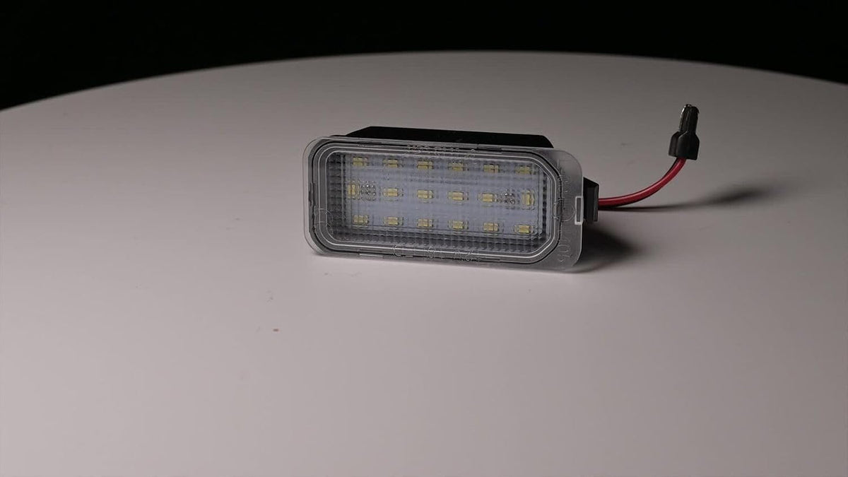 ya 14 9.20 zhengce 2x 6000K White LED Number License Plate Lamp for d Fiesta S C-MAX Kuga Mond-1