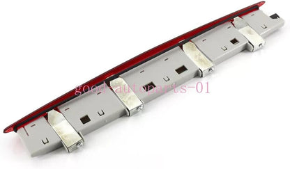 ya 2 8.15 Suitable for Mercedes-Benz W164 ML class 05-11 red third highest stop brake light 1648201056