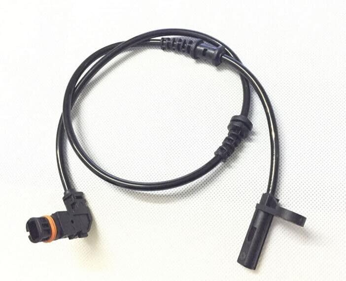 ya 2 8.15 Front Left or Right ABS Wheel Speed Sensor Suitable for Mercedes Benz W204 C250 C300 C350