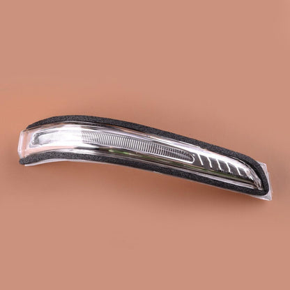 ya 4 8.10 Car front LED right door mirror turn signal light suitable for Hyundai Santa Fe 