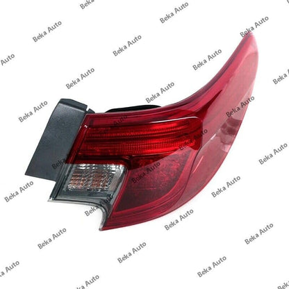 ya 2 8.15 Suitable for Toyota Reiz 2013 2014-2017 Mark X right rear outer taillight brake light