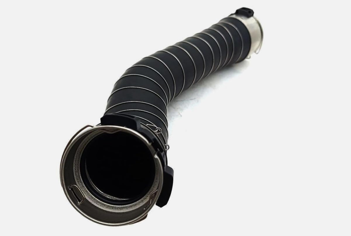 ya 9 10.24 144633XN8A Turbo Intercooler Hose for Nissan S NV350 14463-3XN8A Air Inlet