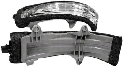 ya 2 8.15 A pair of LED turn signal lights suitable for Toyota Land Cruiser 2012-2015 rearview mirror