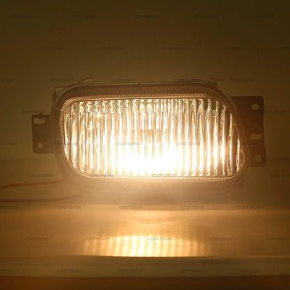 ya 7 8.24 baidi Right front bumper fog light with bulb for Mitsubishi Canter FUSO FE 7/8 2005-11