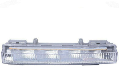 ya 4 8.14 3-piece set of right front fog driving light suitable for Mercedes X204 GLK350 2013-2015 brand new