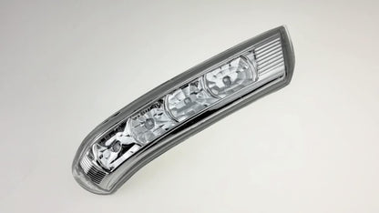ya 4 8.10 Suitable for 07-12 for Hyundai Santa Fe iX55 right grip LED side mirror indicator signal light ISANCE