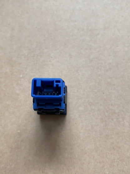 ya 4 8.8 OE 84930-48140 Tailgate Switch for 2021-2022 for Toyota Venza Parts
