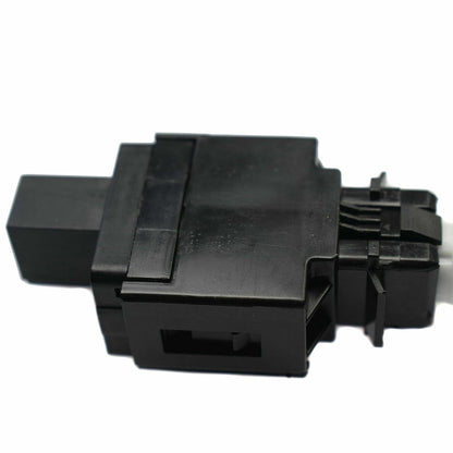 ya 5 8.10 Brake Light Switch for 00-11 for Volvo S60 S80 V70 XC70 XC90 8622064