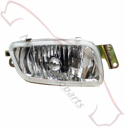 ya 4 8.24 baidi Suitable for Mitsubishi Pajero Montero V73 V75 V77 2000-03 Right front bumper fog light 