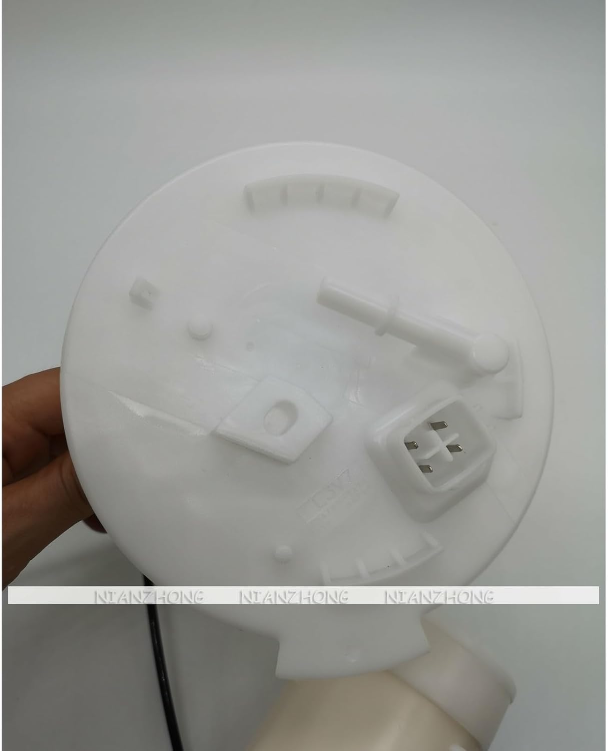 ya 4 8.14 High Quality Fuel Filter CY01-13-ZE0 Fits for Mazda CX-9 2007-2012