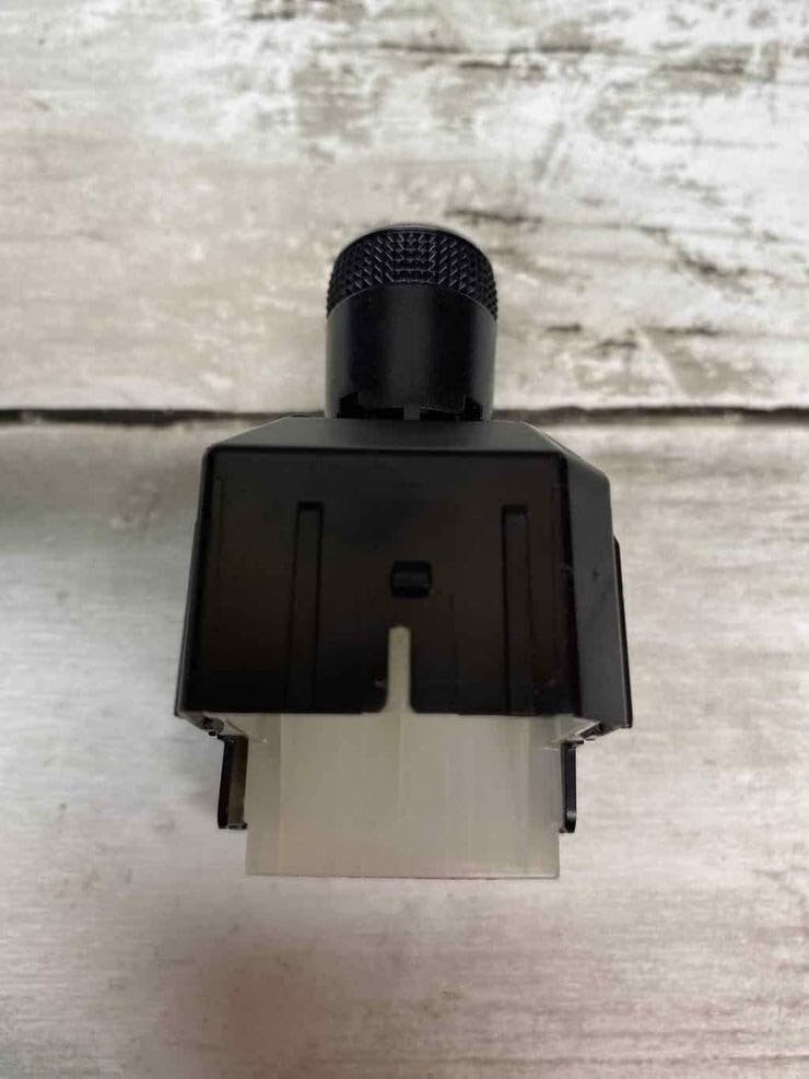 ya 4 8.8 Mirror Control Switch for Toyota for Avalon, for Camry, Highlander, TacomaOE 848720E020